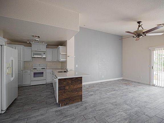 5th image of 8716 E Crescent Ave