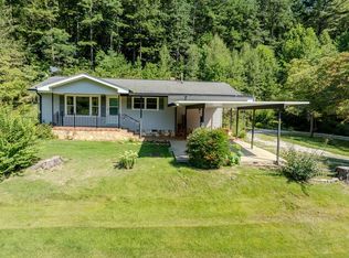 365 Ed Jenkins Rd, Bryson City, NC 28713