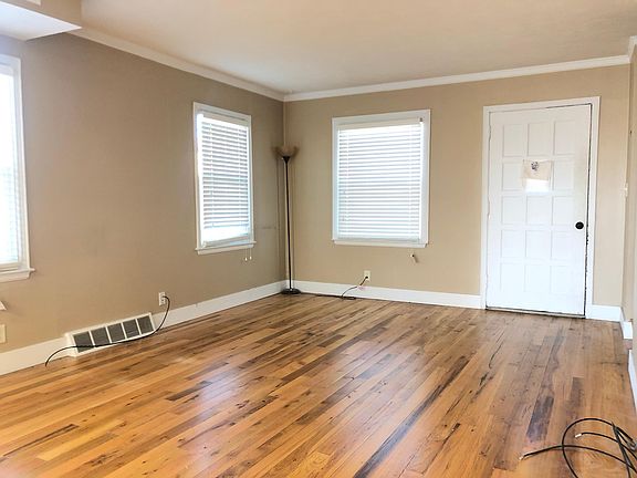 4th image of 3107 Grand Ave #1