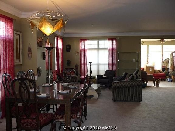 4th image of 4848 Waltonshire Cir