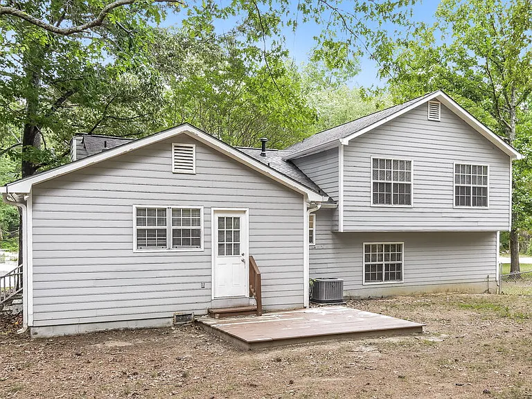 2985 Valley View Cir — Photo 17
