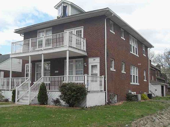 3rd image of 2561 Edison Ave