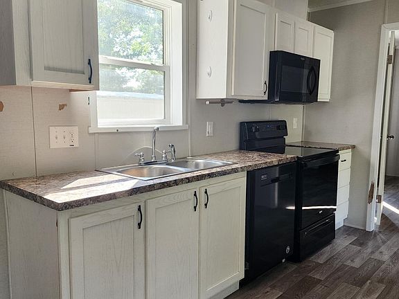 5th image of 2126 3rd Ave NW Trailer 52