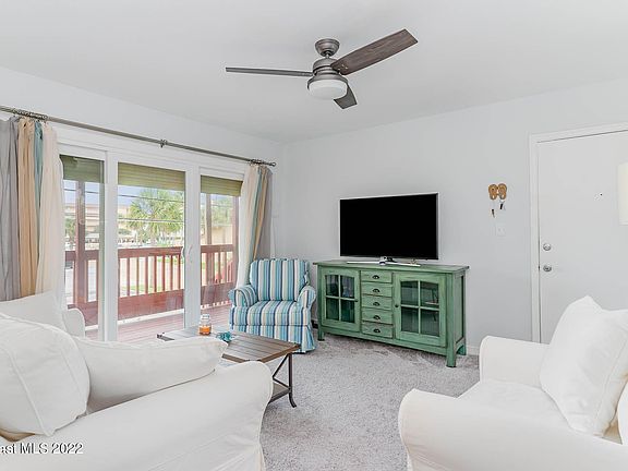 3rd image of 115 E Colonial Ct APT C