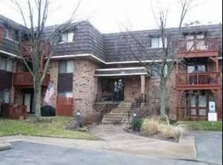 1925 Tall Oaks Dr #17, Aurora, IL 60505