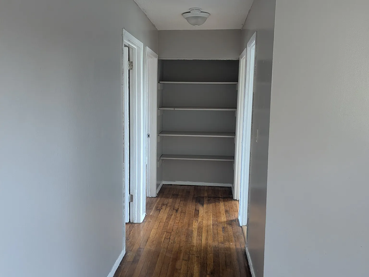404 Barbour St — Photo 4