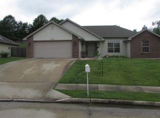 4907 Sandstone Dr, Columbia, MO 65202