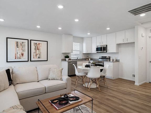 Great Room Kitchen