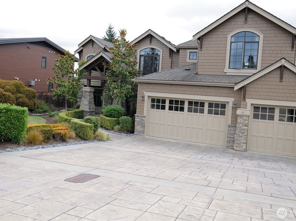 9723 NE 13th St, Bellevue, WA 98004