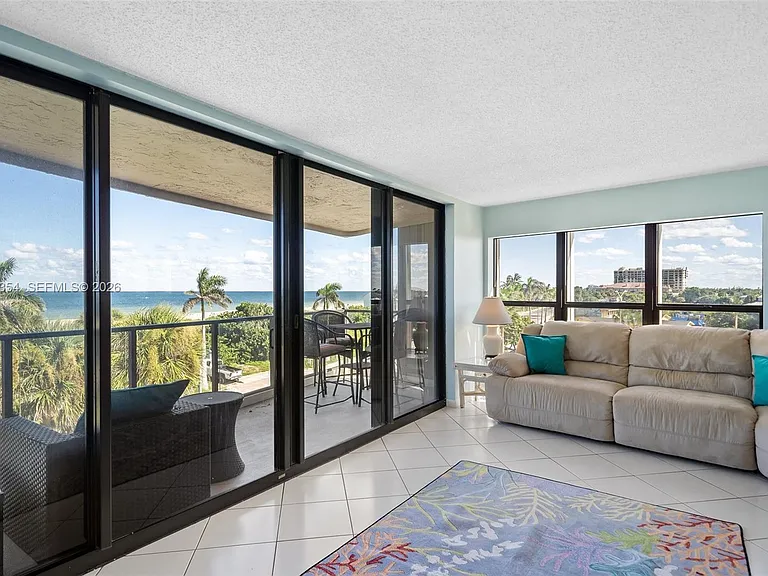 355 S Ocean Dr #401 — Photo 4