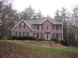 8 Dunnwoody Ct, Arden, NC 28704