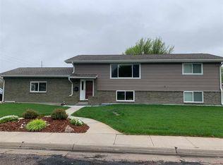1502 William Ave, North Platte, NE 69101