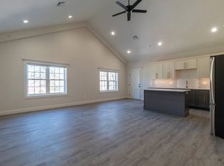 6 Burt Ln #205, Wilbraham, MA 01095