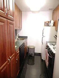 Rented by R New York