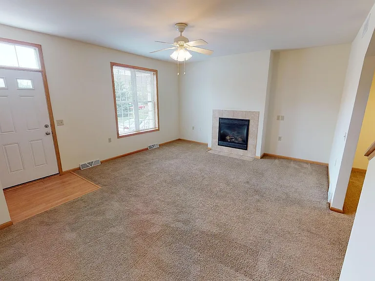1203-1243 Prospect Cmns — Photo 19