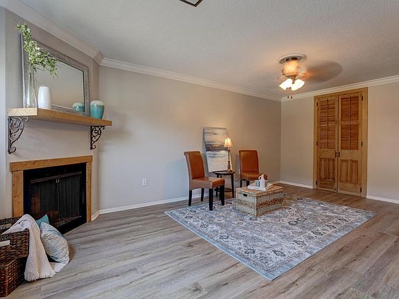 5th image of 110 W Bayou Pkwy APT 102
