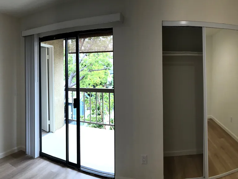 604 W Milford St #2 — Photo 6