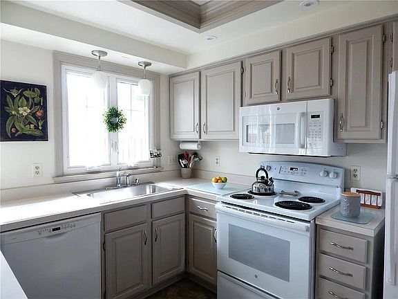 5th image of 72 New Wickham Dr