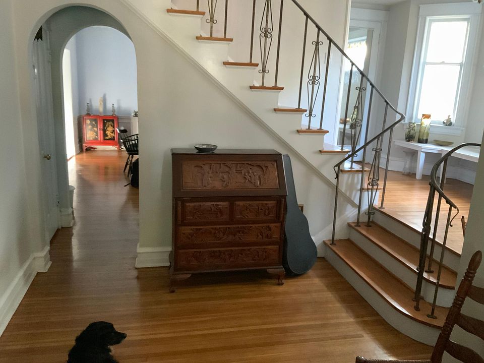 2nd image of 533 S Elmwood Ave #3