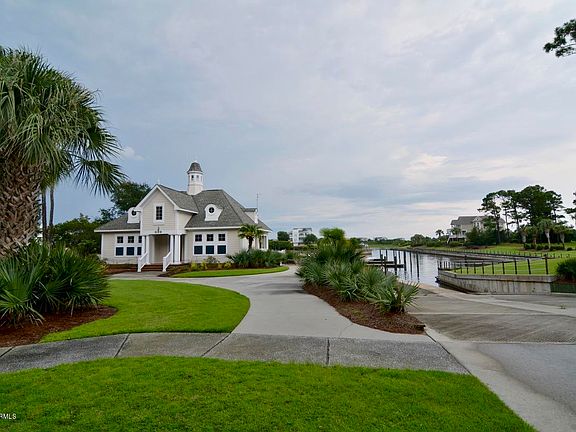 3rd image of 69 Seascape Marina Boat Slip
