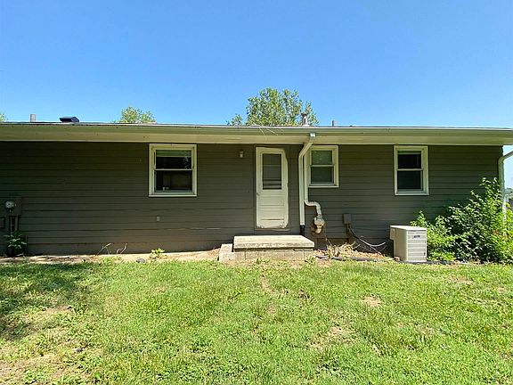 5th image of 9407 Binney St