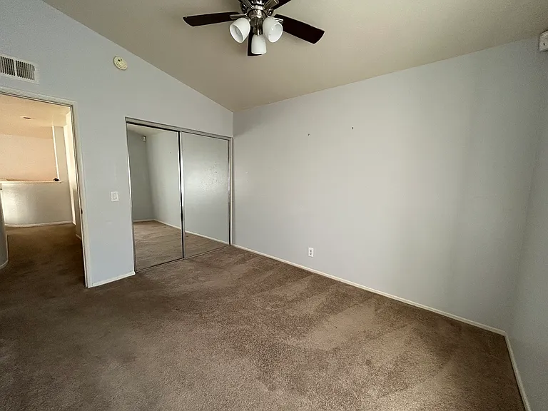 15743 Pepper St — Photo 21