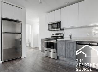 941 W Winona St #806, Chicago, IL 60640