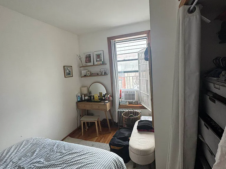 530 E 13th St #37 — Photo 6