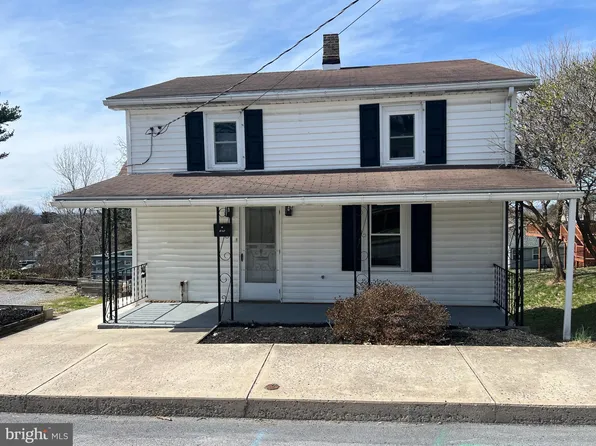 404 N Potomac St, Waynesboro, PA 17268