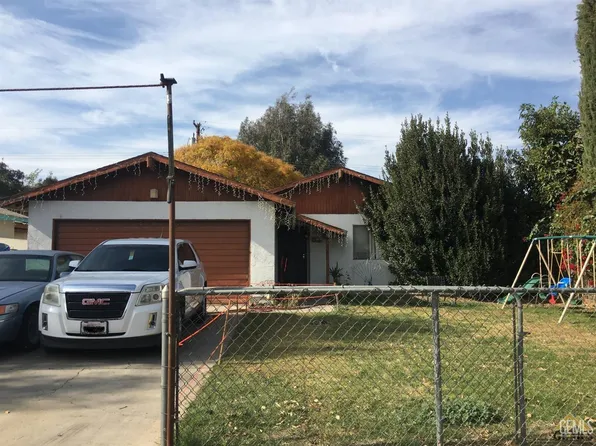 9008 Cheryl St, Lamont, CA 93241