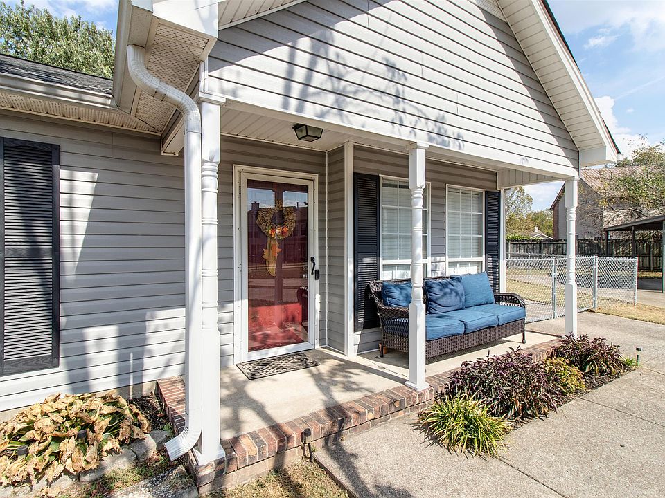 1st image of 404 Jonquil Ct