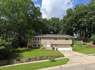 721 Northern Hills Dr NE, Rochester, MN 55906