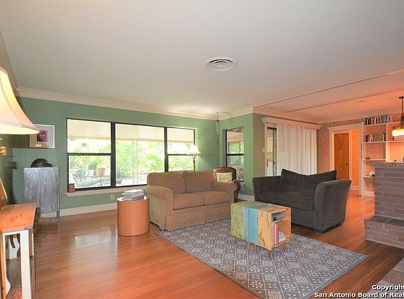 5th image of 422 Northridge Dr
