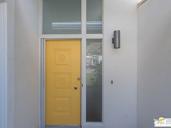 4th image of 2478 S Sierra Madre