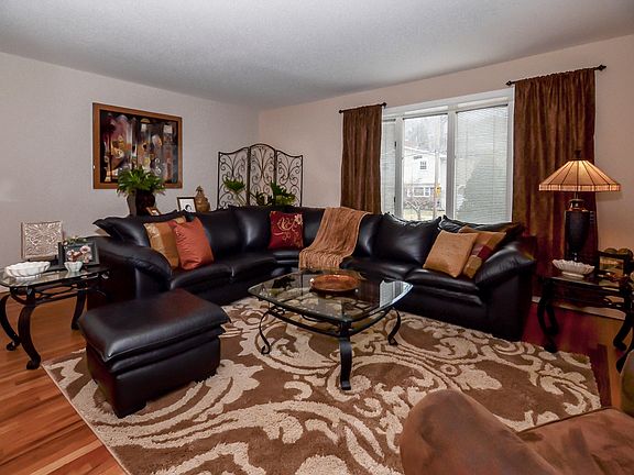 Bright and Airy Split Level