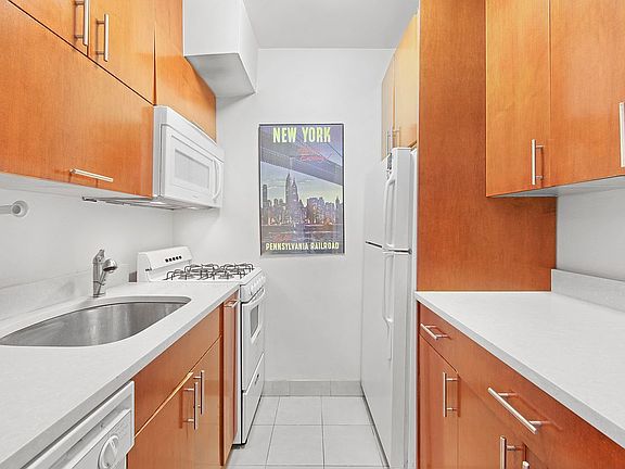2nd image of 155 E 34th St APT 12K