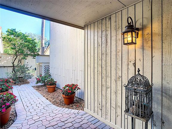 4th image of 101 Juniper Ln