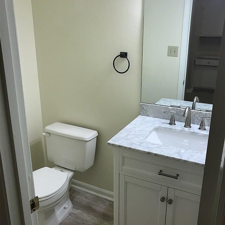 2nd image of 104 Cimmaron Ct #104
