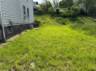 1037 McKean Ave, Donora, PA