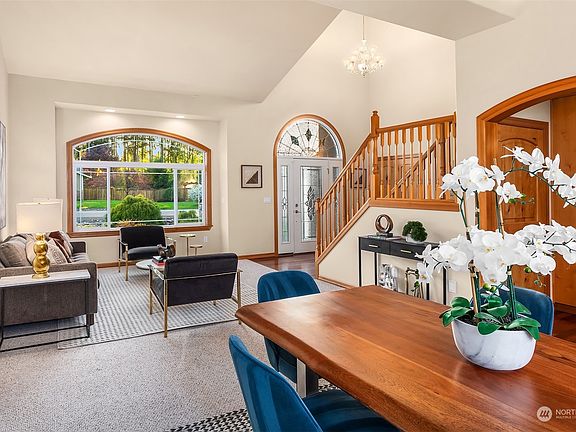 4th image of 7017 114th Avenue NE