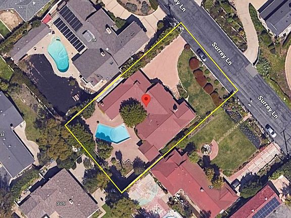2nd image of 12 Surrey Ln #90275