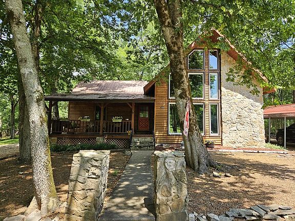 3rd image of 294 Lakeside Dr