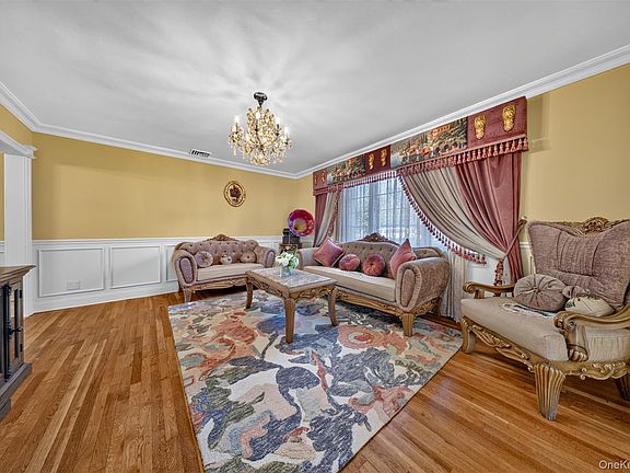 3rd image of 25-36 163rd Street