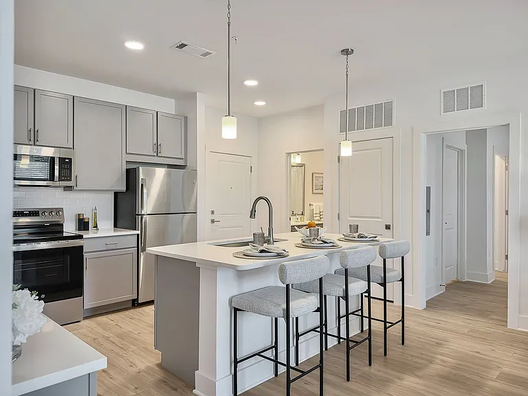 Welcome to the Residences at Sawmill - Luxury Apartment Homes Now Leasing in Summerville, SC