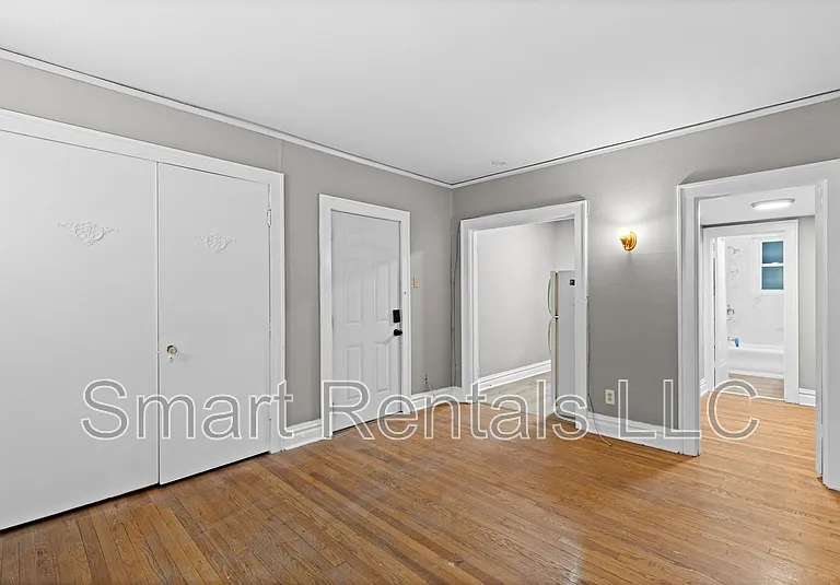 5618 S Grand Blvd #1 — Photo 14