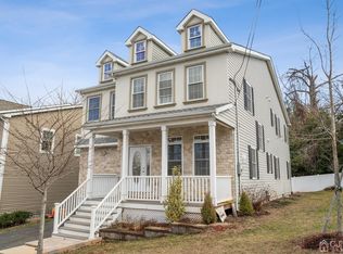 038 Hampton St, Metuchen, NJ 08840