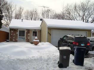 264 Waverly Dr, Elgin, IL 60120