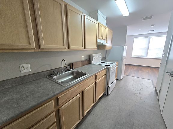 5th image of 516 N 52nd St Unit 2