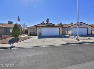 5885 Natures Dr, Las Vegas, NV 89122