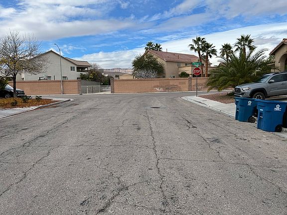 4th image of 9587 Newton Grove Ct